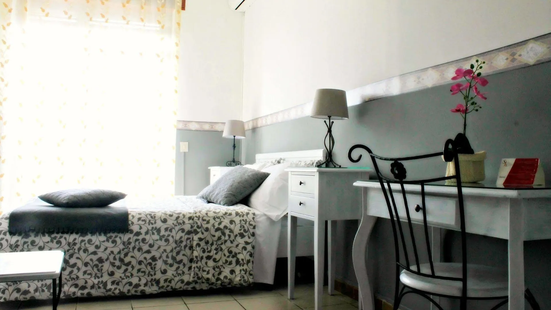 Sicilia Home B&B Katanya 3*,