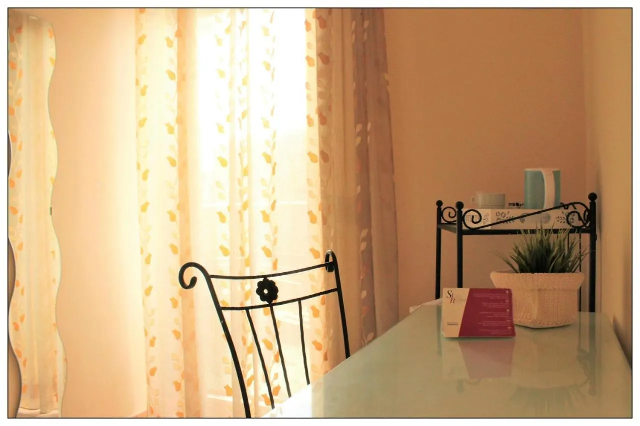 Oda ve Kahvaltı Sicilia Home B&B Katanya