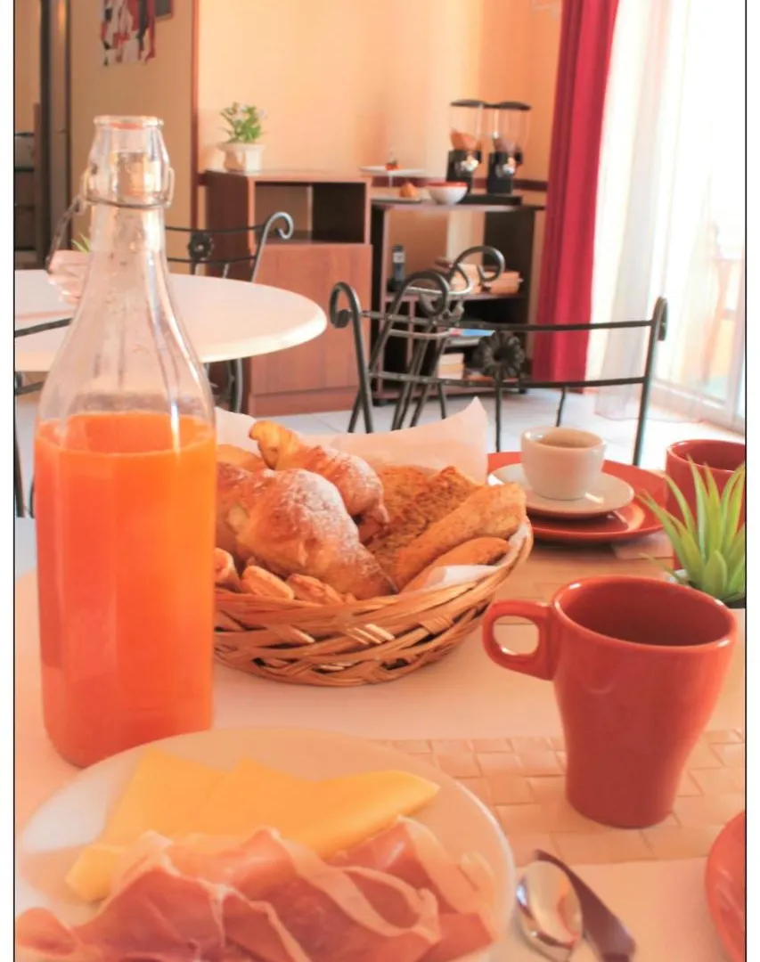 Sicilia Home B&B Katanya 3*,